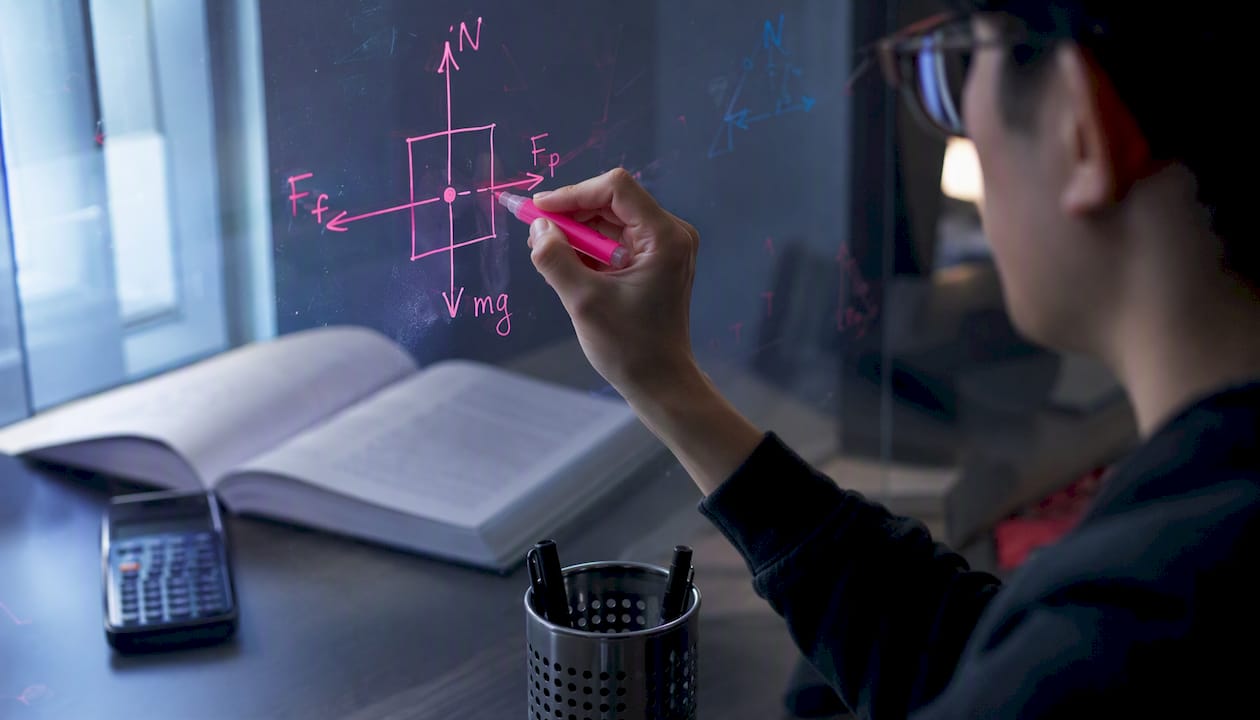 Mechanics A level revision: board-aligned notes and past papers